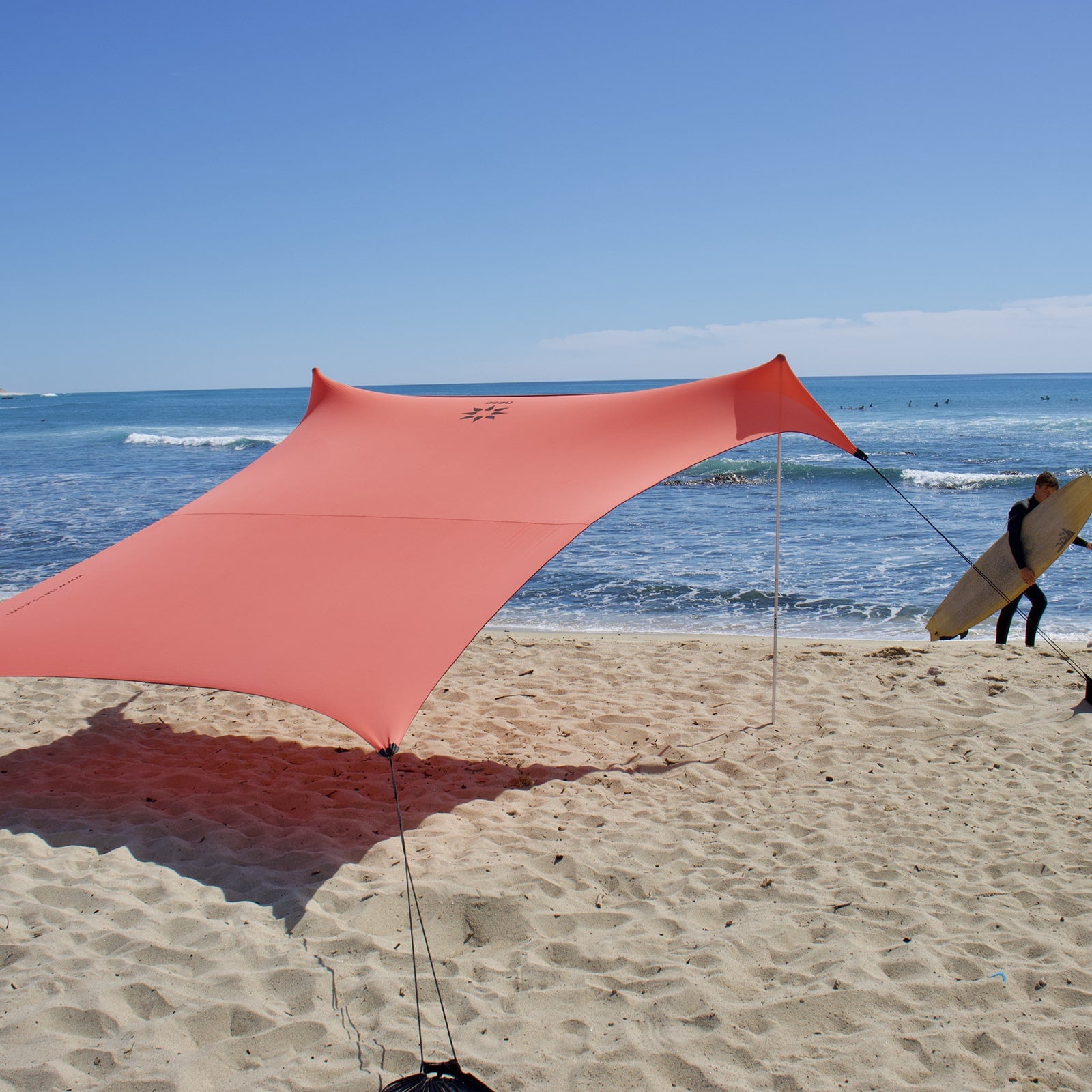 Neso shop beach tent